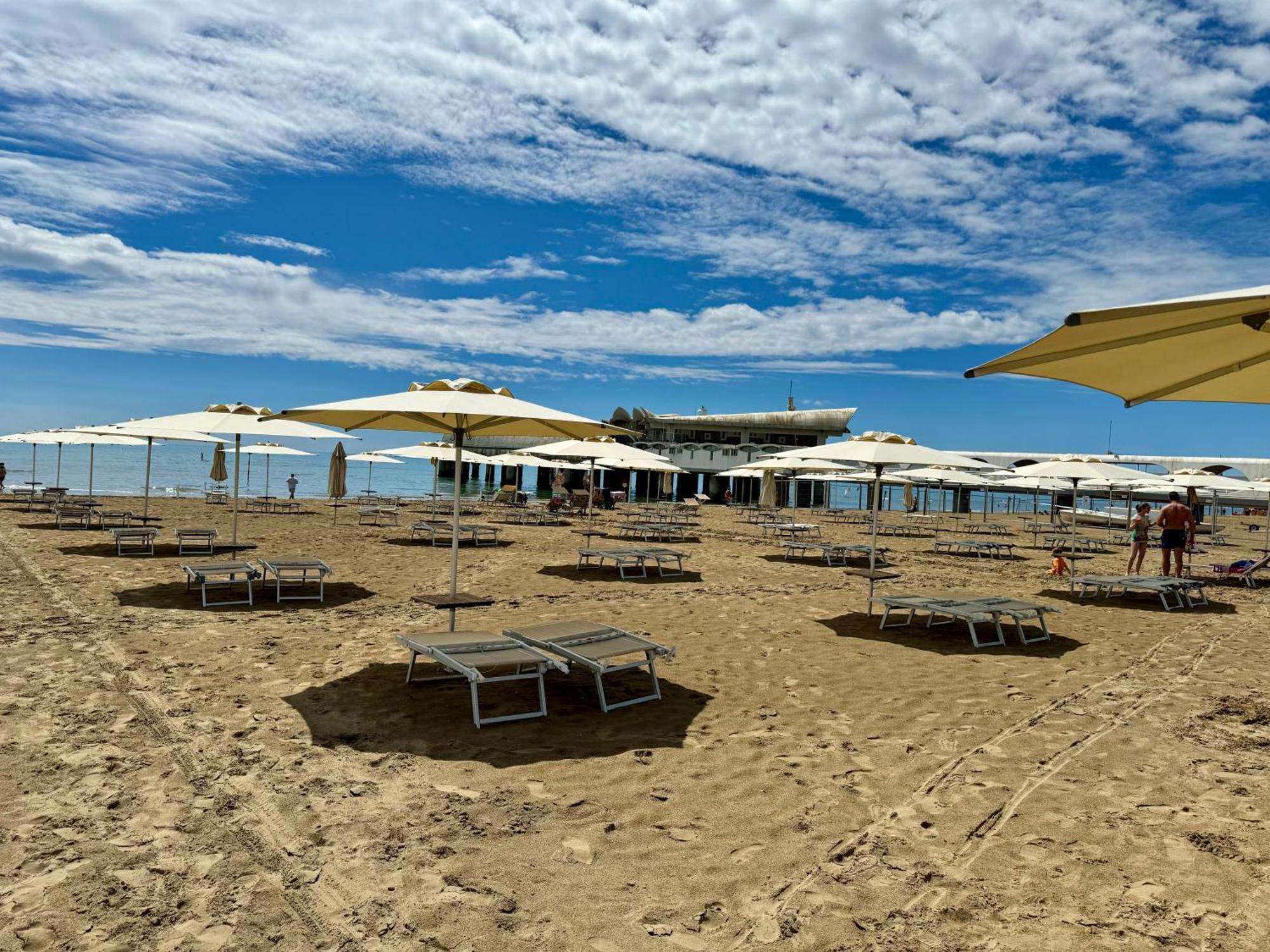 Appart 24 City Center Parking And Sea Design District Lignano Sabbiadoro Exteriér fotografie